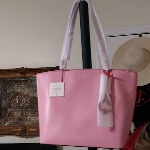 kate spade Handbags - 🆑🆑LOWER PRICE KATE SPADE PINK TOTE $200 OFF MSRP💗